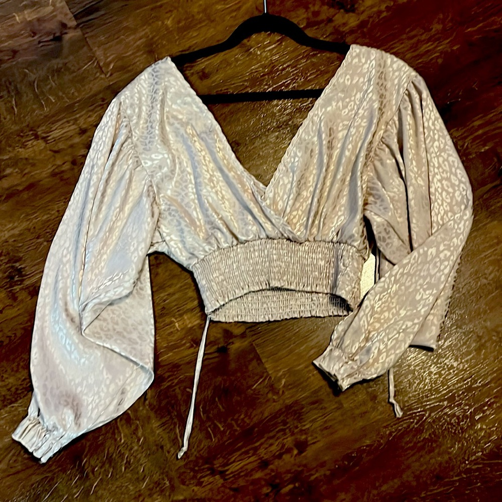 Super cute Altar’d State Blouse